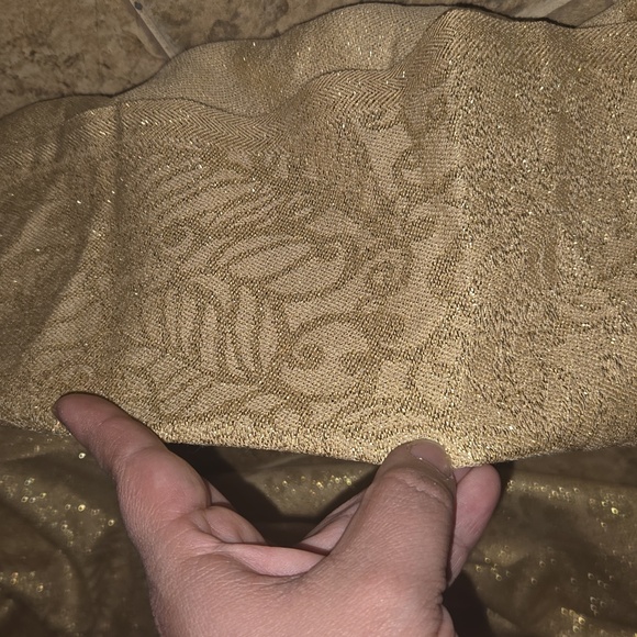 Lilly Pulitzer Shimmering Gold Scarf - Picture 5 of 5